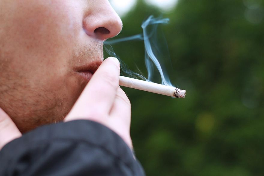 「菸害防制法」至8月底違規共2413件！電子煙占近9成　違規最多