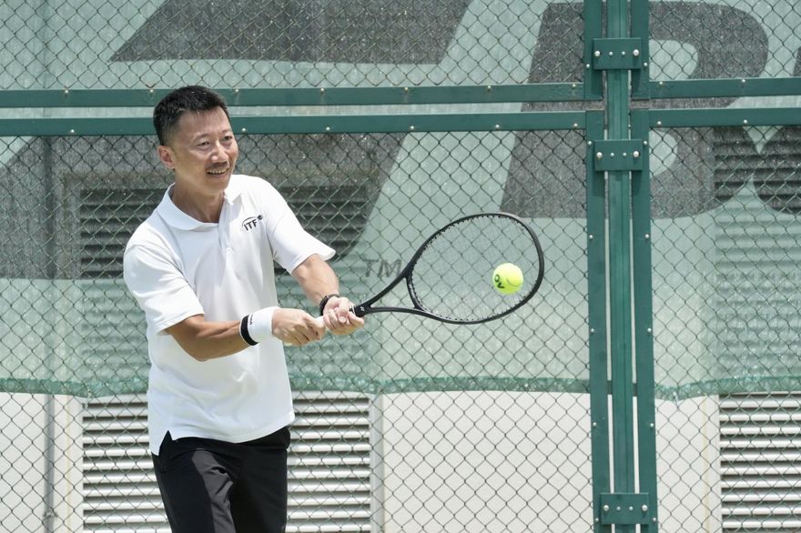 判過費德勒、小威的球　來自桃園的他站過溫布頓