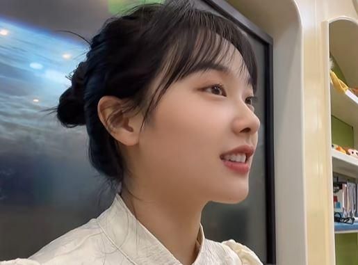 影/美女幼教師狂吸300萬粉！娃娃音教唱兒歌　嬌嗲音洗腦：挖呀挖呀挖