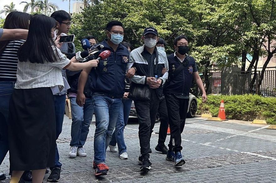 im.B主嫌曾耀鋒、「40萬月薪」女友張淑芬　哭求交保當外送員結果出爐：羈押禁見