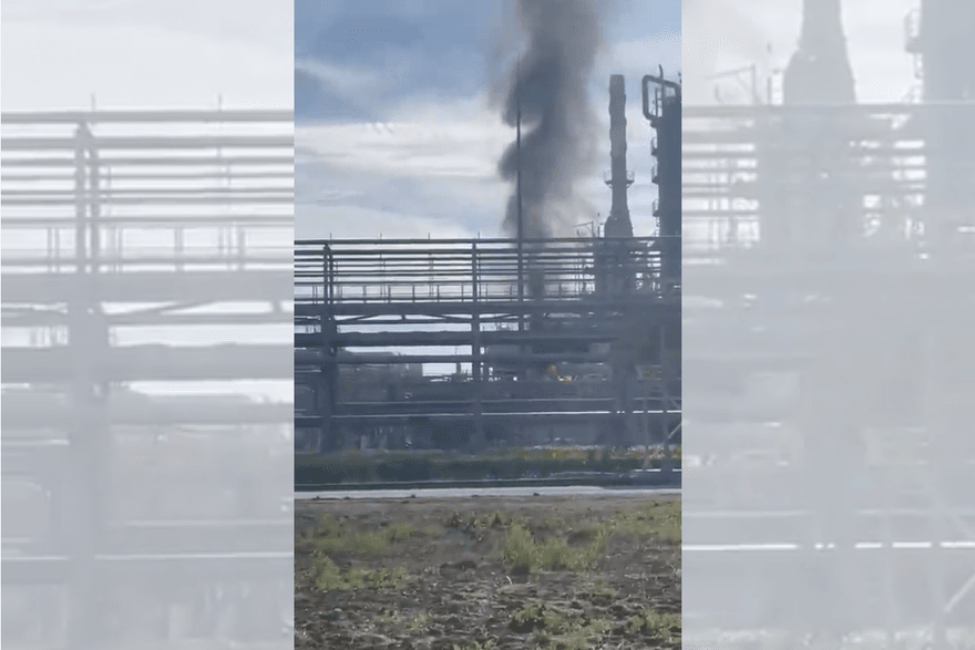 影/俄煉油廠再遭無人機攻擊　2天內第二次爆炸