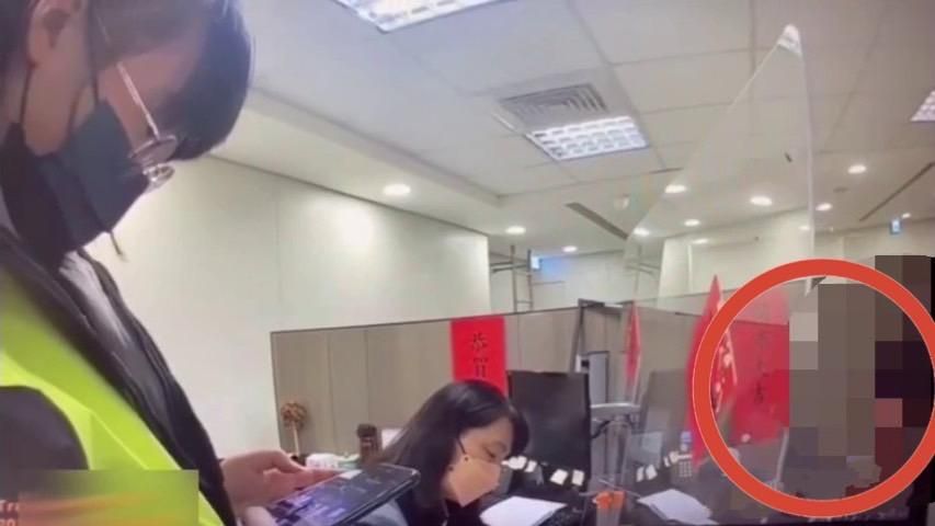 影/無聲騙局！聽障男險被詐團「來台完婚」甜言蜜語騙積蓄　警偕行員「寫」醒他