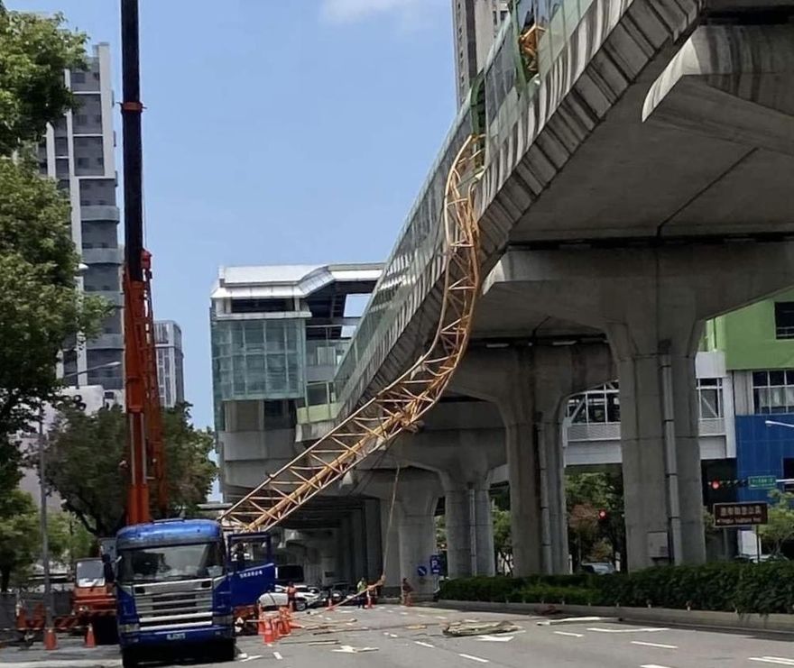 快訊/罹難者傷勢曝光！鋼架貫穿中捷車廂　52歲女「頭胸腹都掛彩」