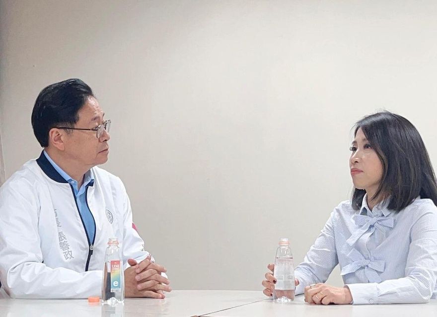 團結從平鎮開始！張善政協調舒翠玲退出立委初選