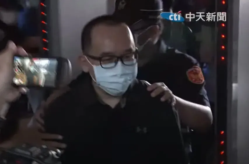 快訊/陳致中獲假釋火速出獄！晚間7時56分步出高雄第二監獄大門