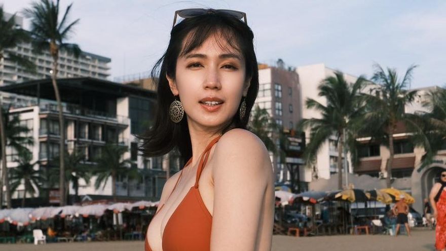 不藏了！小薰狂曬比基尼辣照秀「超兇身材」　網驚：超美視角