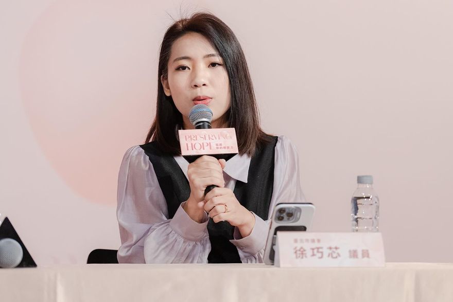 影/台大生不忍了！嗆聲「綠油油」學生會　徐巧芯曝驚人內幕