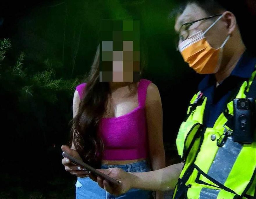 超兇妹穿戰袍面網友！沒買到點數被幹譙「嚇得UU快跳出」　嬌嗔：現在要怎麼辦