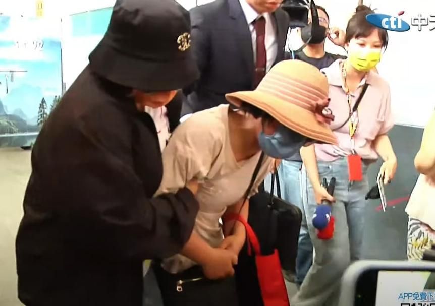 快訊/5億高中生二次驗屍　母見愛兒遺體癱軟崩潰：把小孩還給我