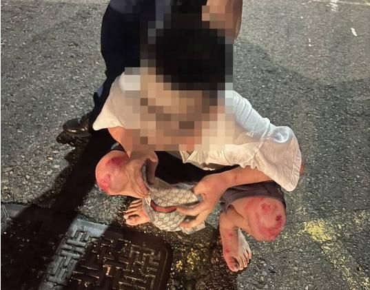 靠一雙長腿成功「銬」住他！高雄猛女警狂追200米　飛撲壓制通緝犯