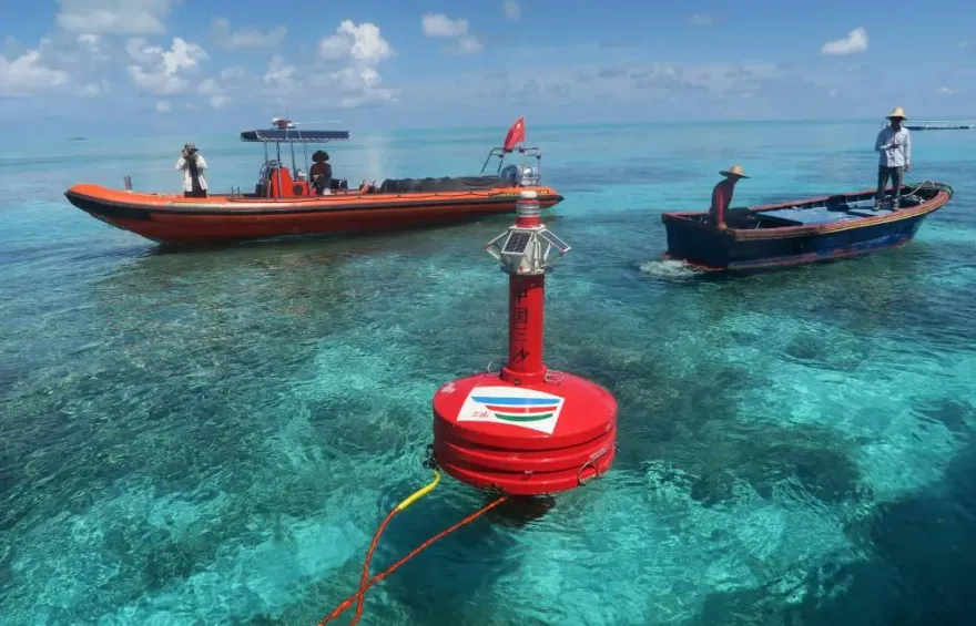 你來我往！陸在南海島礁設置浮標宣示主權　回應較早前菲律賓同類行動