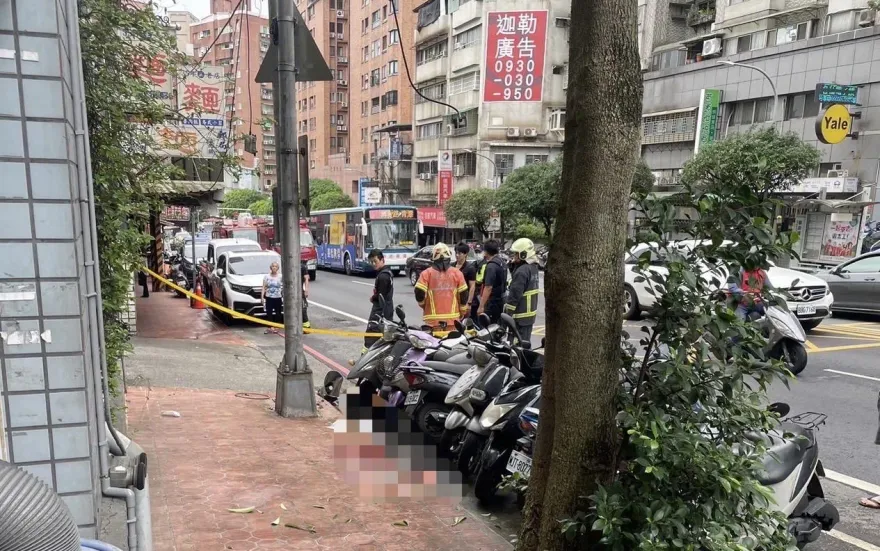 快訊/新北新店婦人13樓墜落　現場無呼吸心跳送醫不治