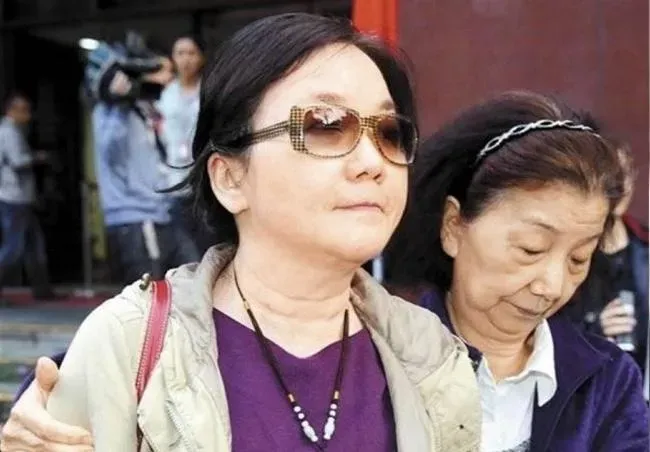 收賄2300萬遭判12年監禁！　「最貪女檢」律師證照一併廢止