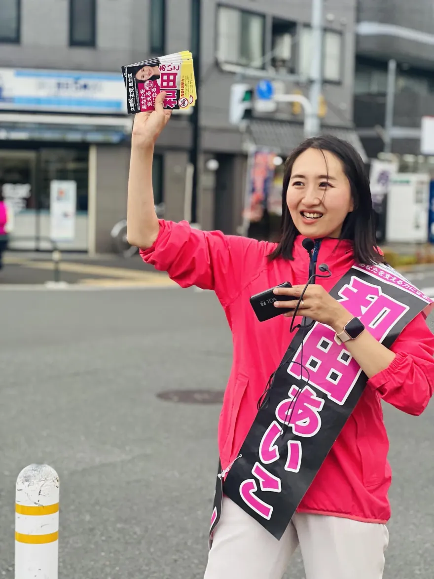 影/網路上賣假包被踢爆　日本女議員當選後5天黯然請辭