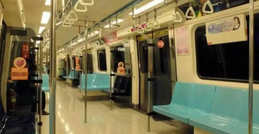 搭捷運滑手機「旁邊愛偷看」？網狂讚1物：別人想看也看不到