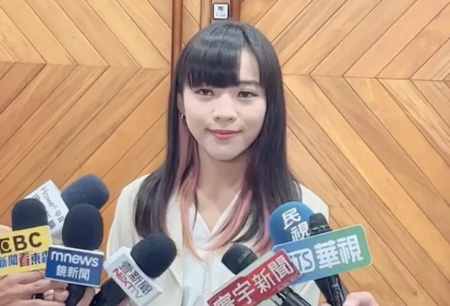 跨區、落跑參選瞎扯徐巧芯　臉書粉專開嗆黃捷雙標：高標準是妳訂的耶