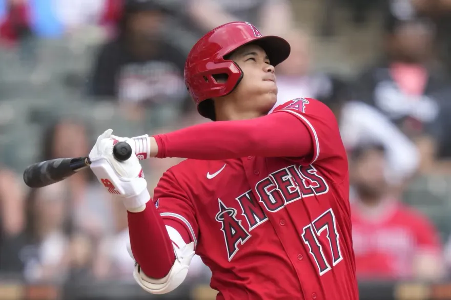 影/今年最遠一發！大谷翔平雙響砲　本季聯手神鱒開轟必勝