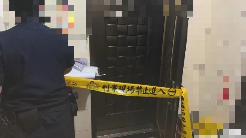 新北女「口鼻出血」死在床上！身邊有槍又有毒　男友報案後落跑被逮回
