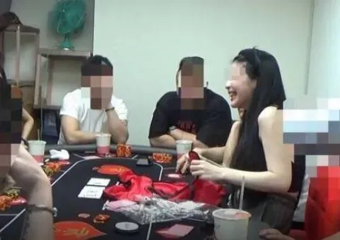 影/衝著她美麗甜笑來捧場！2長髮女荷官勾人客　11人全遭警「通殺」