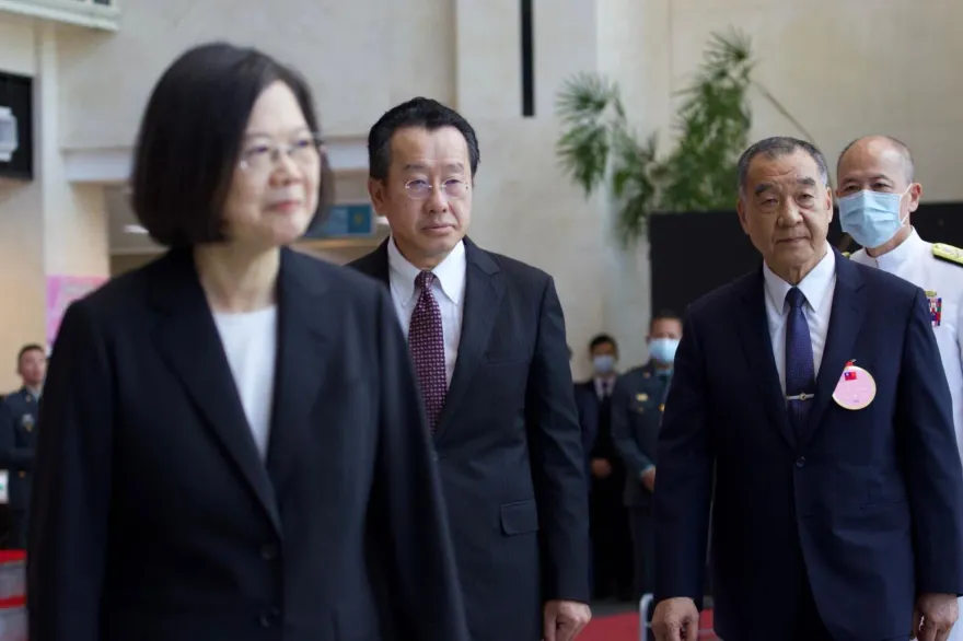 兒子爆嫖妓...邱國正今火速請辭未獲准　總統府：蔡總統要求坐鎮崗位