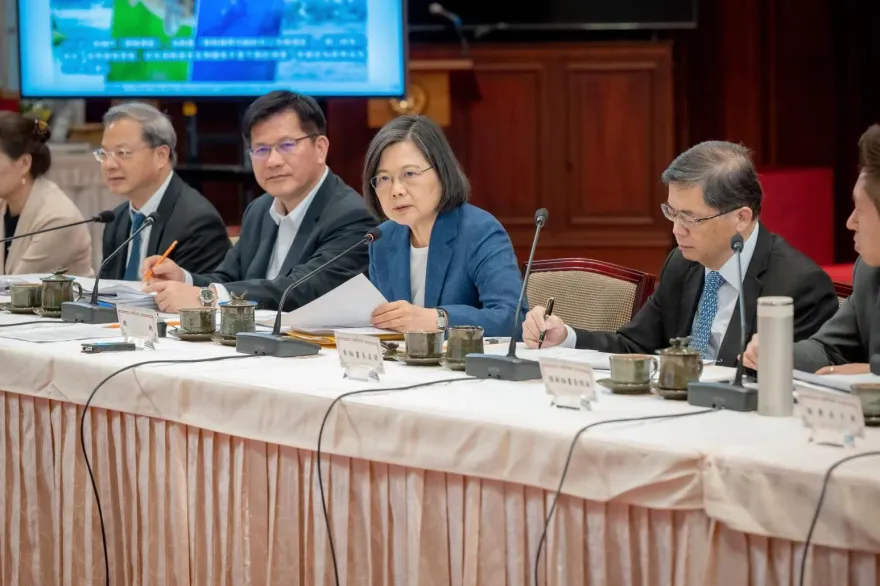 救賴清德選情？  蔡英文認了：緊急命令可重啟核電　網驚呆怒吼一句