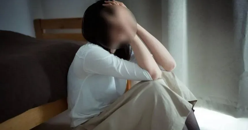 嘴邊殘存妳香氣！狼師以「墮胎醜事」逼壞壞得逞　女生上大學抖出來