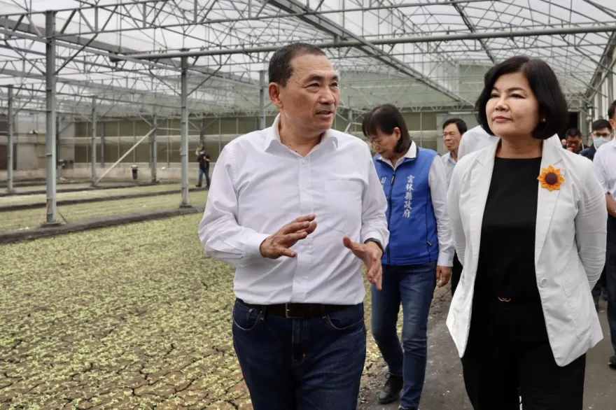 趙少康建議餵藥案「直球對決」　侯友宜回應了：一切尊重議會
