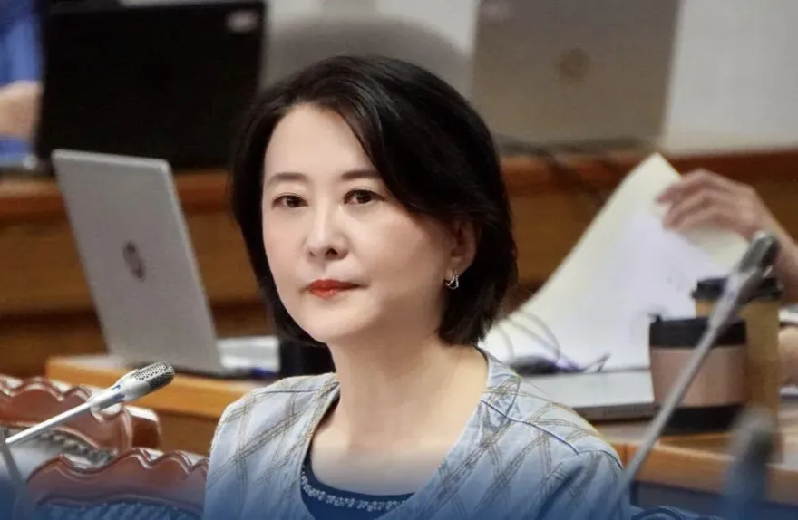批三立主持人硬拗要拚「綠委+1」！王鴻薇檢舉政論造謠疑似餵藥案