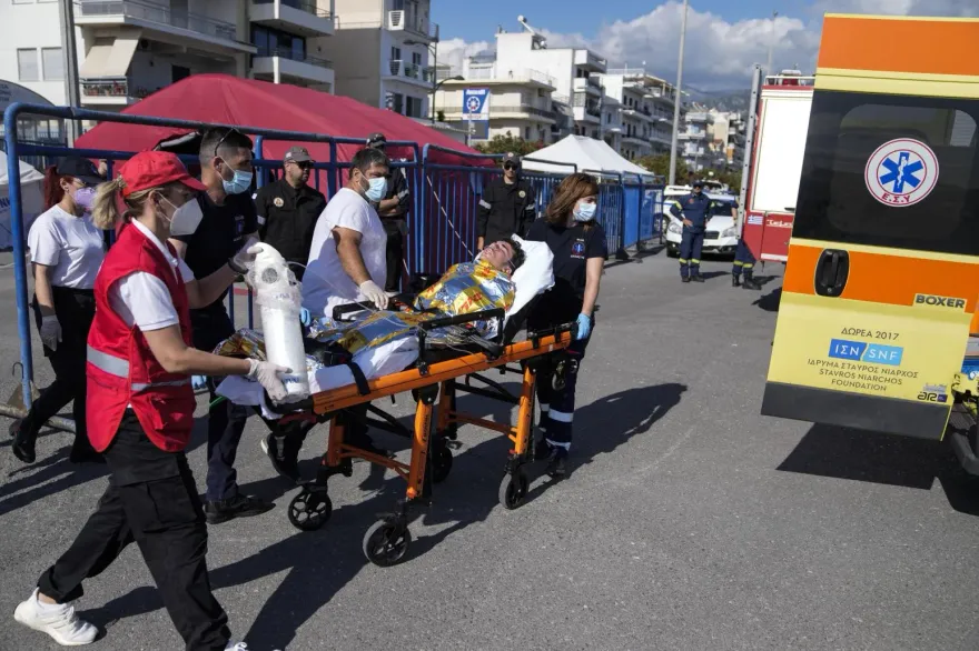 移民船希臘外海沉沒104人獲救、79死...搜救仍在進行中　罹難人數恐上修
