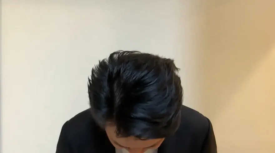 快訊/遭女志工控「邀當代理孕母、建議學按摩助興」！陳柏惟鞠躬道歉：沒資格當候選人