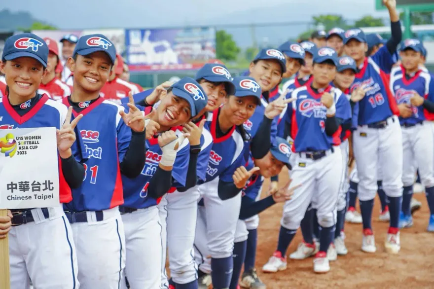 贏日本了！台灣U15亞洲盃女壘奪冠　陳妙華摘MVP