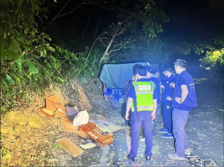 別人祖先家偷倒垃圾！台北2男半夜公墓犯案　沒遇到鬼卻遇到警察
