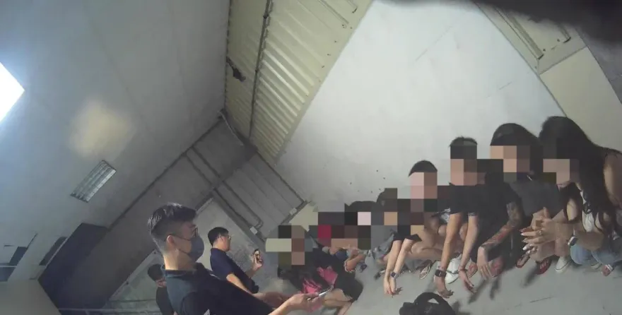 台南傳柬埔寨虐囚翻版！歸仁警4hrs火速逮人　11嫌遭裁押