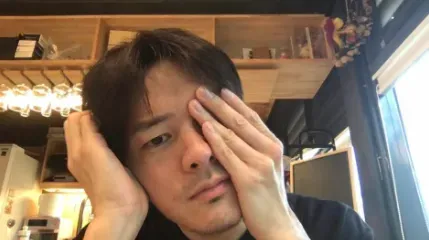 宥勝爆性騷女員工！遭起底「伸舌舔耳解內衣」道歉了：非常對不起