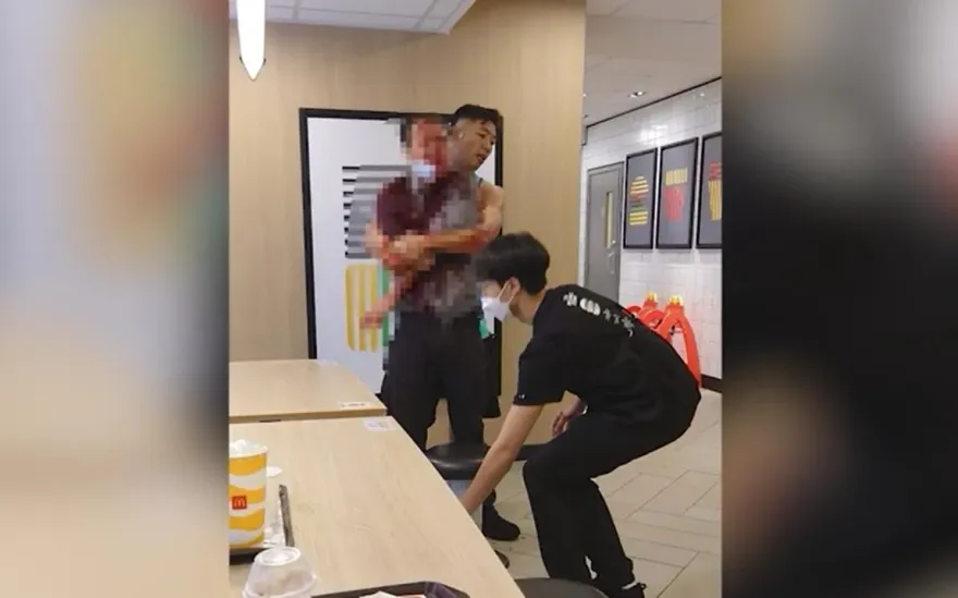 影/港麥當勞驚傳砍人案！經理頭部受傷鮮血狂噴　疑與男職員口角挨刀