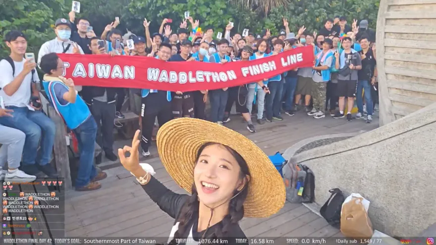 環島之旅完結篇！企鵝妹步行抵達「台灣最南點」鵝鑾鼻　粉絲不捨說再見