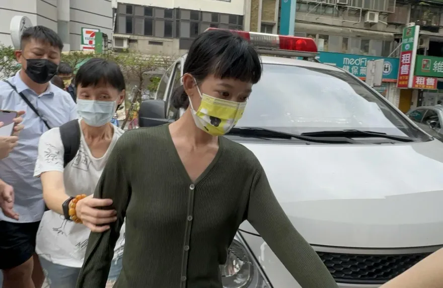 黃子佼性騷案/送醫新進度！已甦醒轉林口長庚就醫　傳疑「用原子筆自傷左胸左臂」
