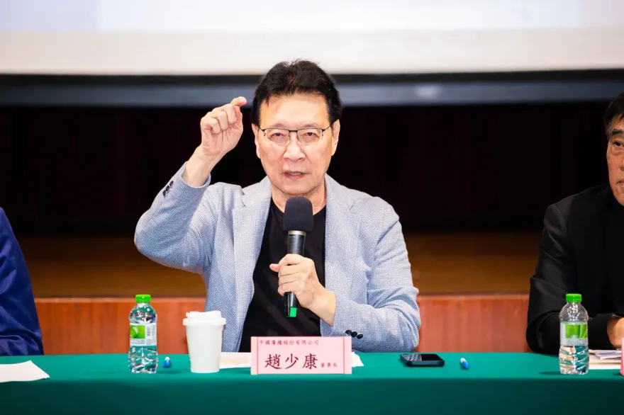 「辣個男人」點頭了？韓國瑜傳將出手協調藍白合　牽線關鍵人物是趙少康
