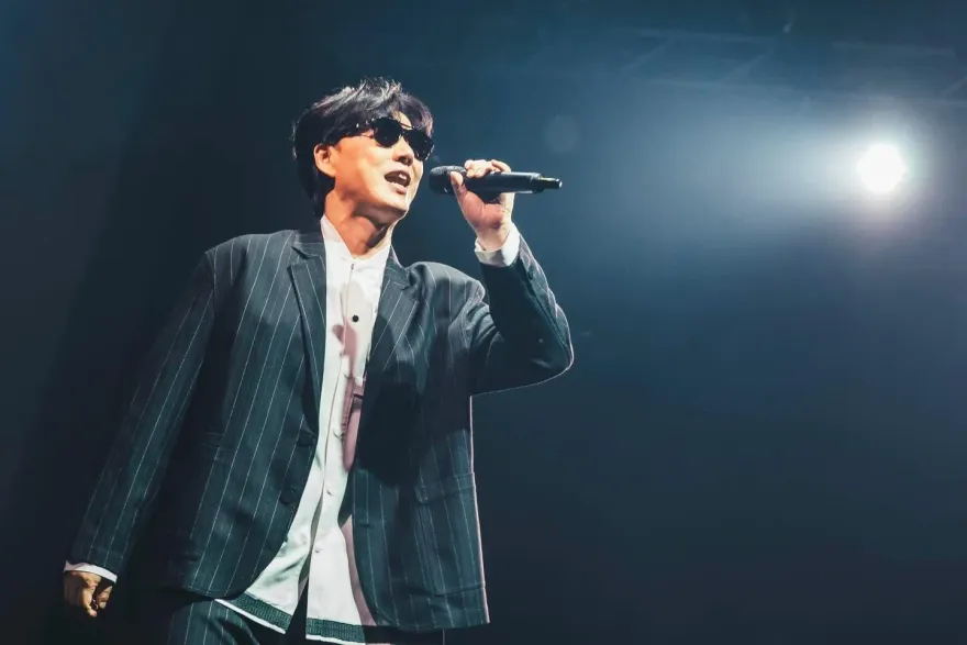 趁亂放火！黃子佼曝「蕭煌奇非盲人」？網瘋傳當梗圖…本尊痛心回應：願世人保持良善