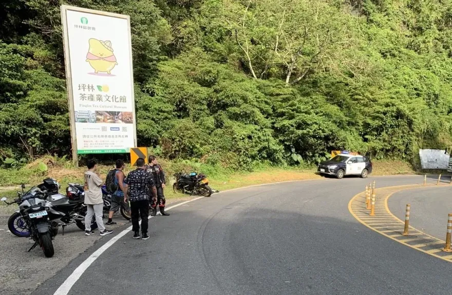 19歲男北宜公路越級駕駛重機　過彎打滑噴飛擊落對向騎士