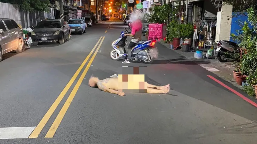 台中「全裸醉漢」躺路中央！目擊者驚：跟NONO一樣大