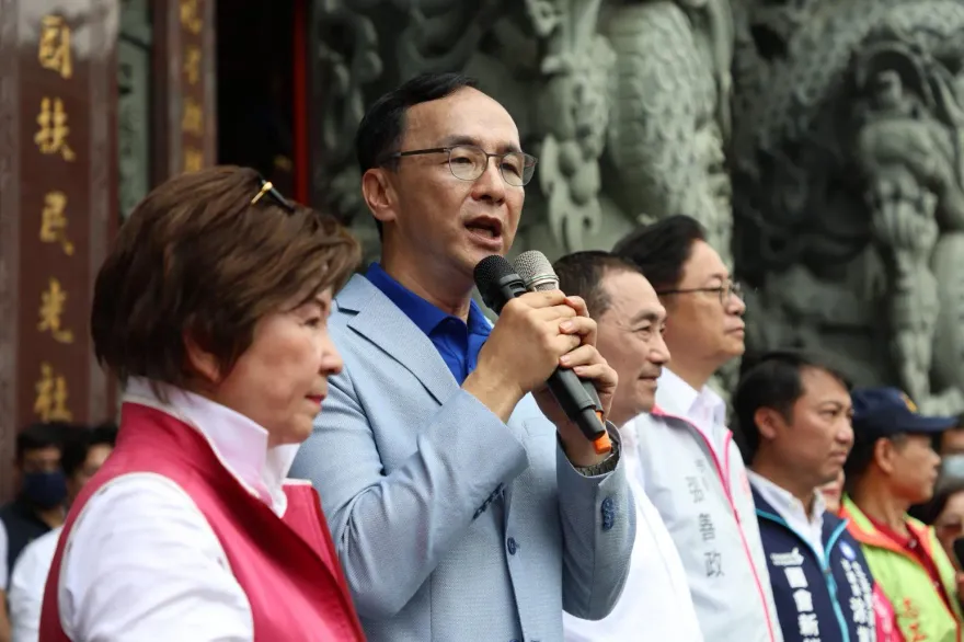影/柯文哲幫站台藍祭黨紀　朱立倫沒放棄非綠整合：不同時間有不同戰略
