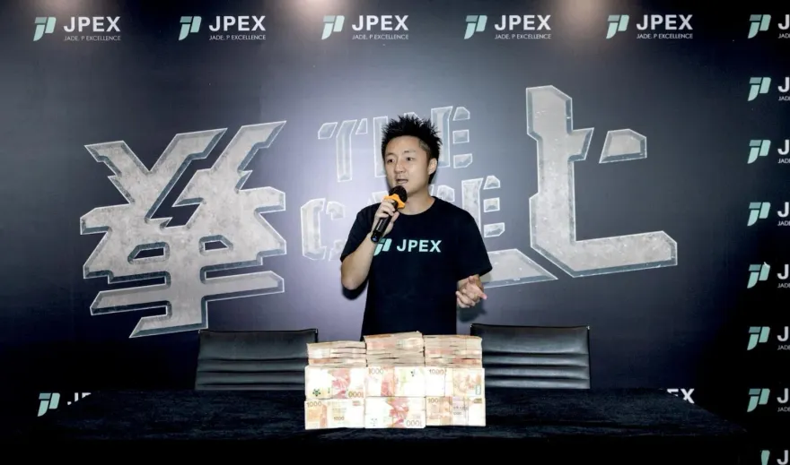 香港百億富商鍾培生槓上Toyz！7年前恩怨再被翻出…狠嗆：教訓他替天行道