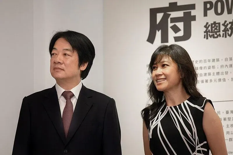 王鴻薇踢爆不倫戀案「施壓元配撤告」kolas否認還點名「霸凌者」