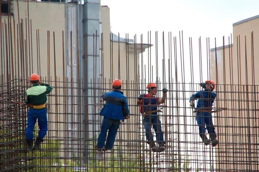 戶外高溫作業環境　北市聯醫授9招預防「職業性熱急症」