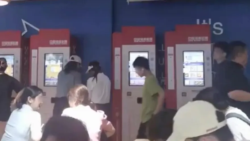 寓博彩於食飯？高校飯堂設置多部彩票機　老師：和學校沒有關係