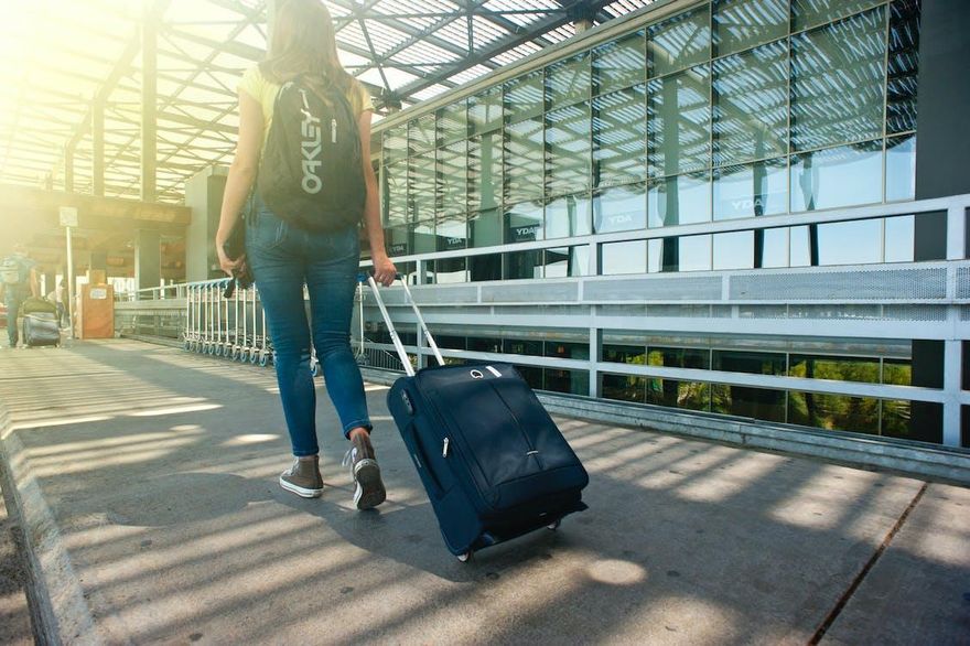 華航商務艙來回機票「僅萬元」？　旅行社遭冒名急澄清：是詐騙