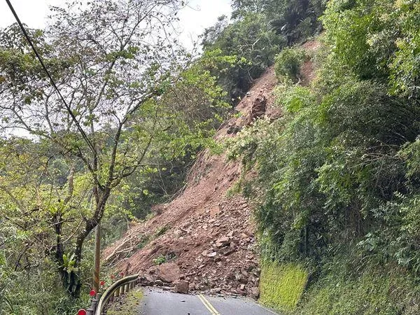 太平山宜專一線「4小時2度坍方」！交通中斷「54輛車慘受困」