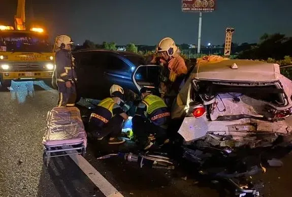 國1員林段車禍！49歲女急找義肢　結果被翻到毒品
