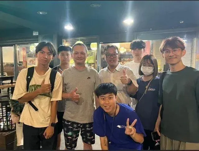 最新投票數字出爐！「白飯之亂」中天網路民調進行中　破萬人一面倒力挺這方